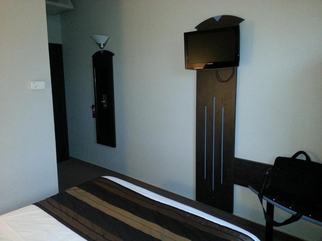 Hotel Akena City Caudry Pokoj fotografie